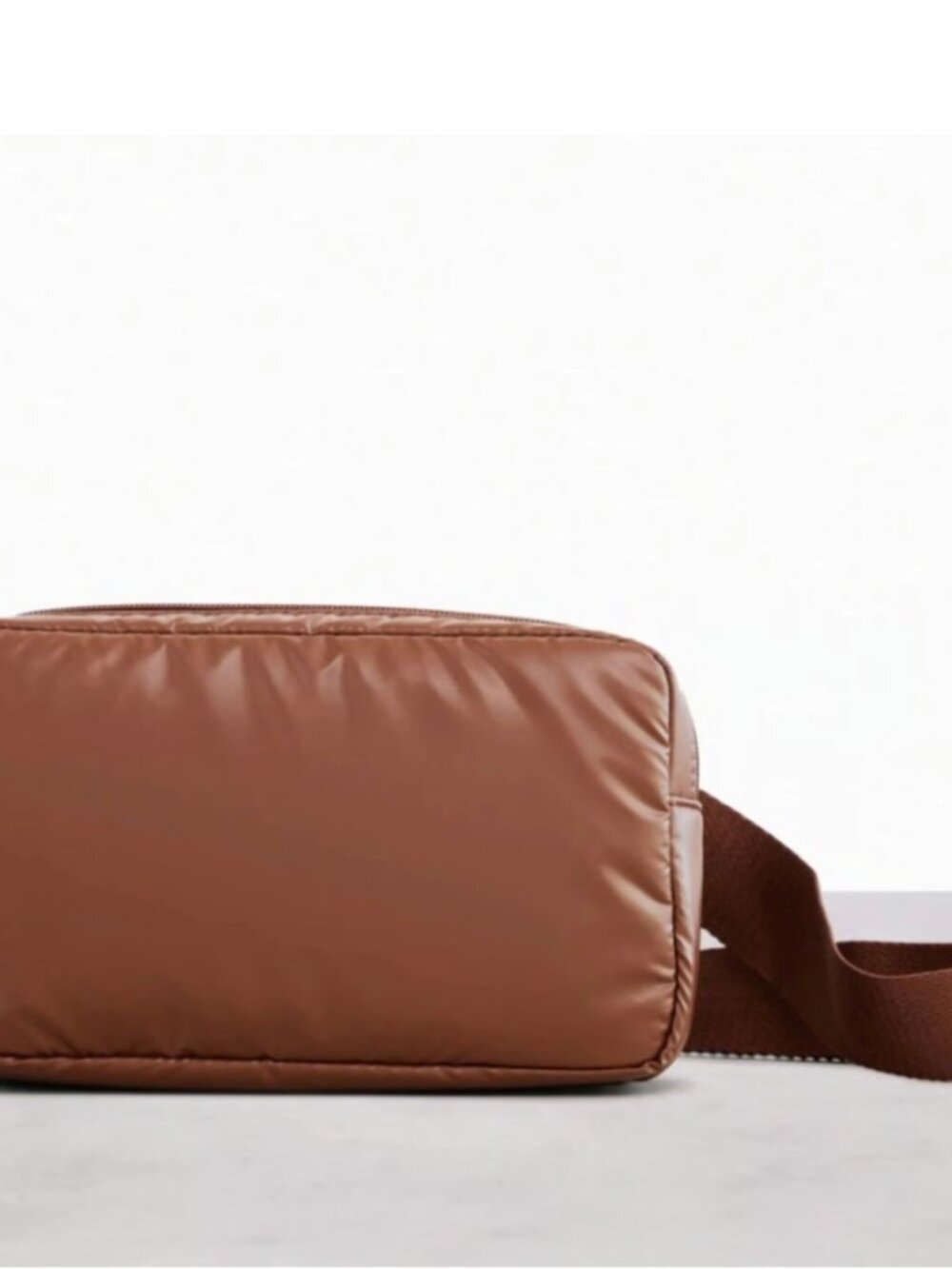 Béis Expandable Sling Pouch (Convertible Backpack) - Picture 7 of 7